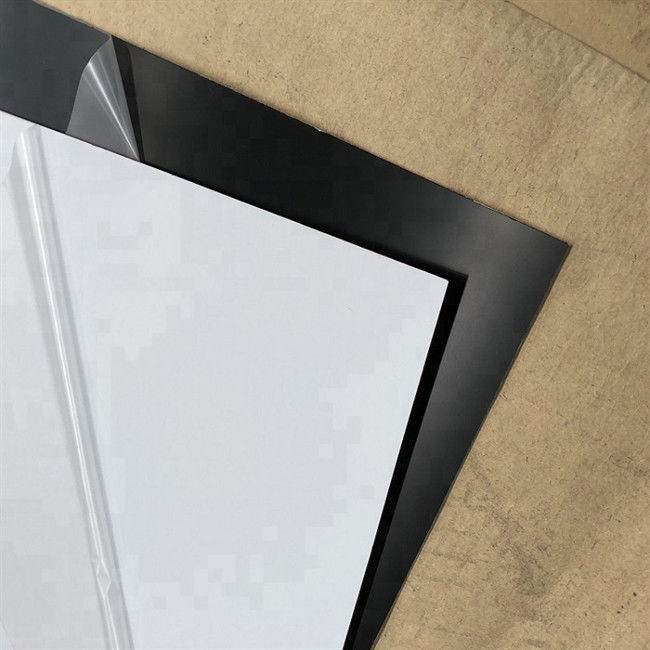 Thermoforming CNC που χαράσσει το διπλό πλαστικό φύλλο ABS χρώματος που κόβεται σε οποιοδήποτε μέγεθος